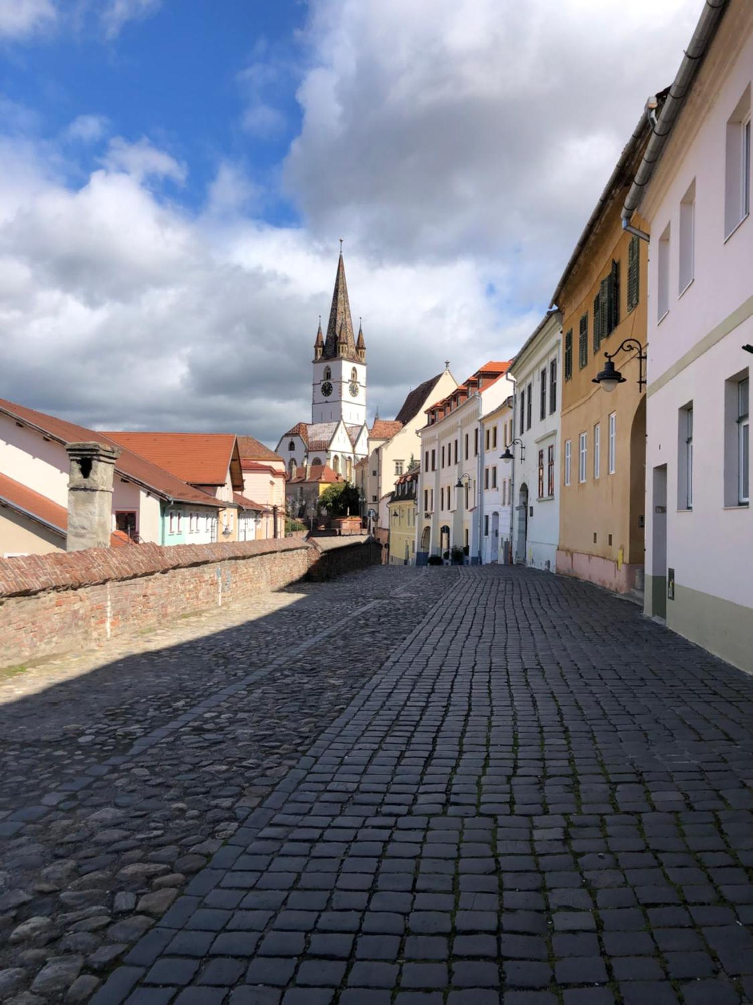 Stone Way Apartment Sibiu Exterior photo